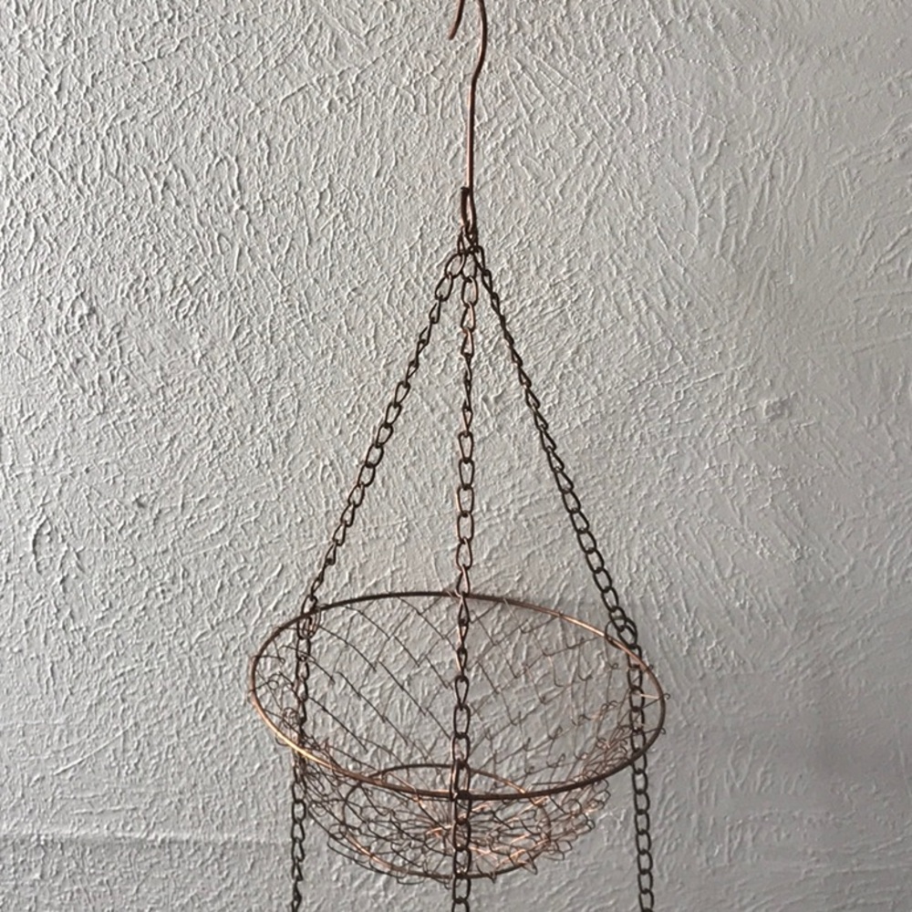 Vintage 3 tier hanging round metal copper color fruit vegetable hanger not hung - Picture 6 of 12